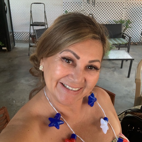 Meet your Posher, Linda - Picture 2 of 12